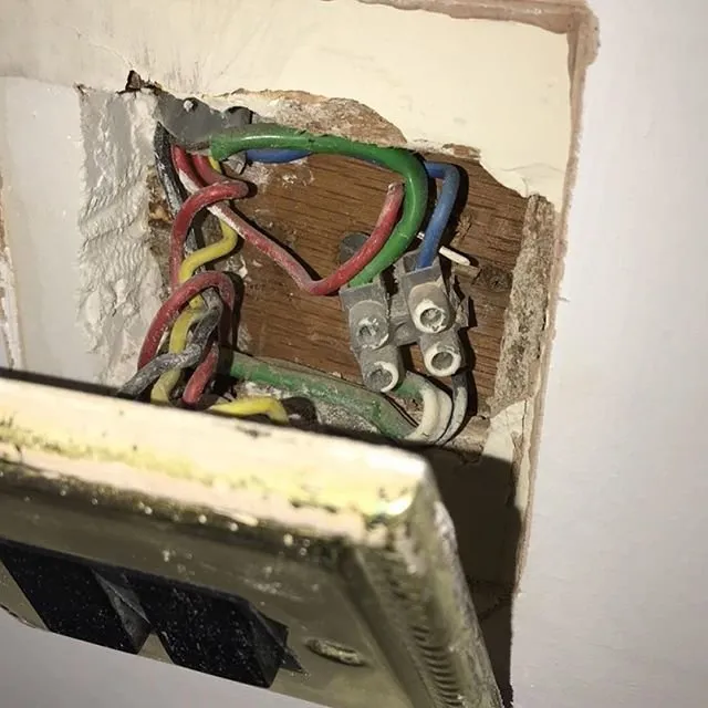 Slide of Bloomingdale Emergency Electrician