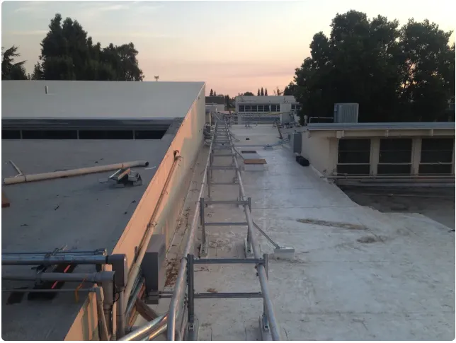 Certified electrician providing circuit breaker repair in , 