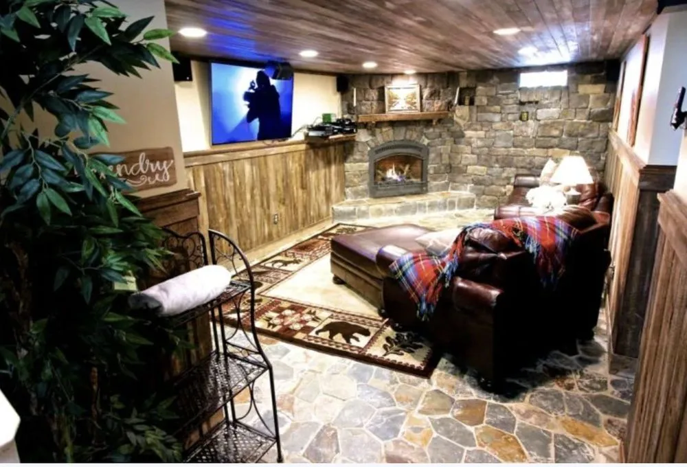 Slide of Blue Hill Handyman