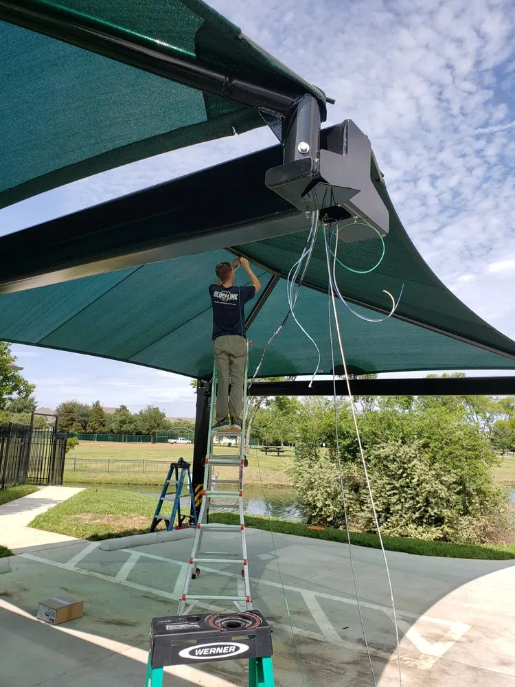 Slide of Blue Line Electric