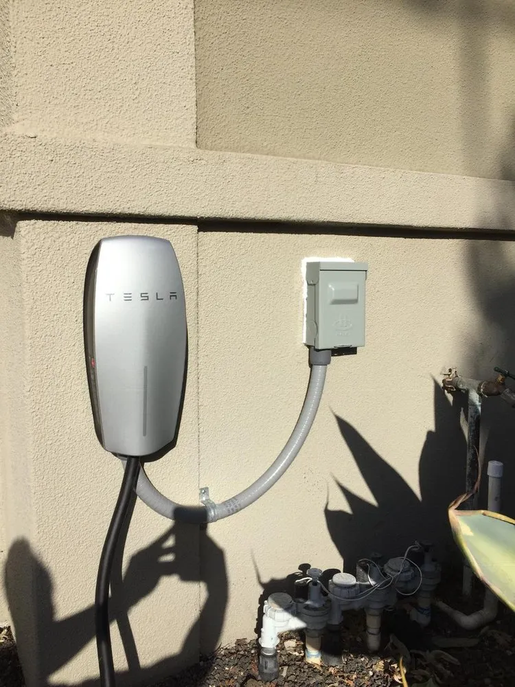 Slide of Blue Line Electric