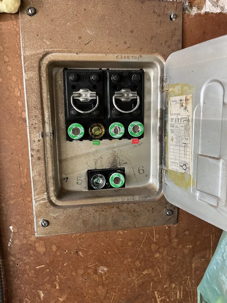 Slide of Blue Line Electric