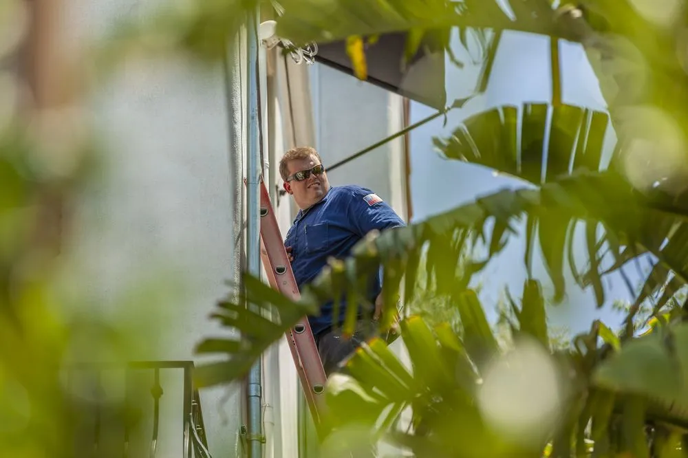 Slide of Blue Moon Electrical