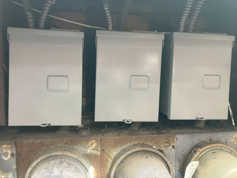 Licensed electrician providing panel upgrade in Firestone Park, CA - Blue stone electric
