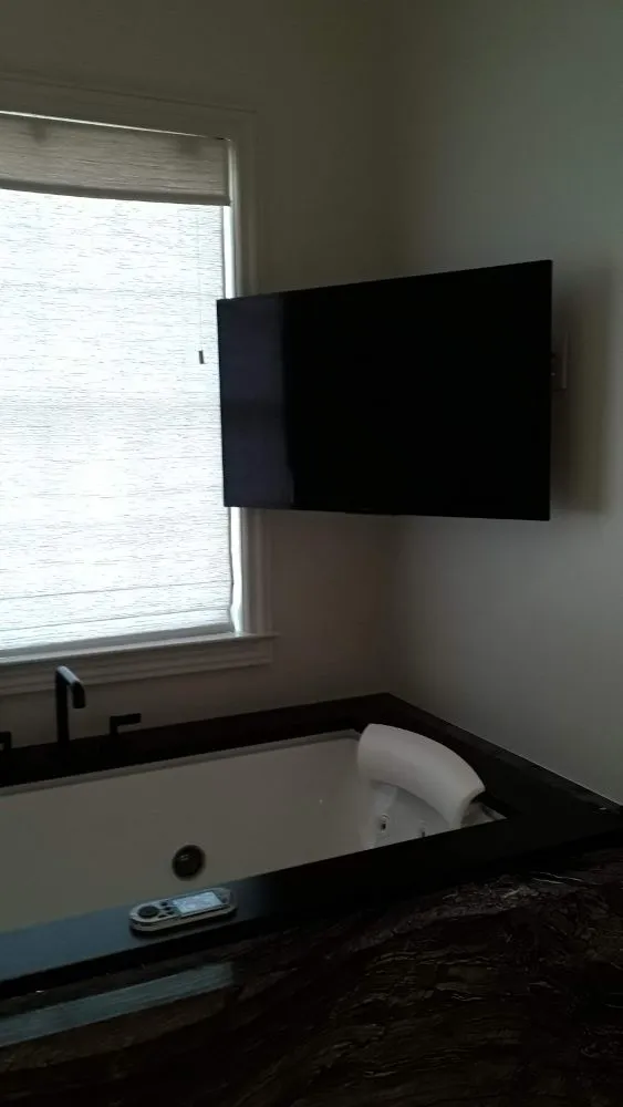 Slide of BlueMoon Domestic Services