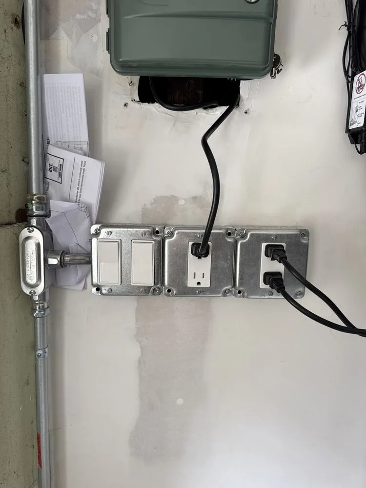 Slide of B&M Construction