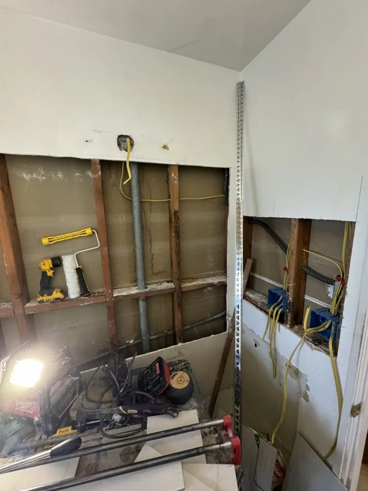 Slide of B&M Construction