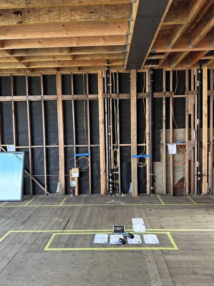 Slide of B&M Construction