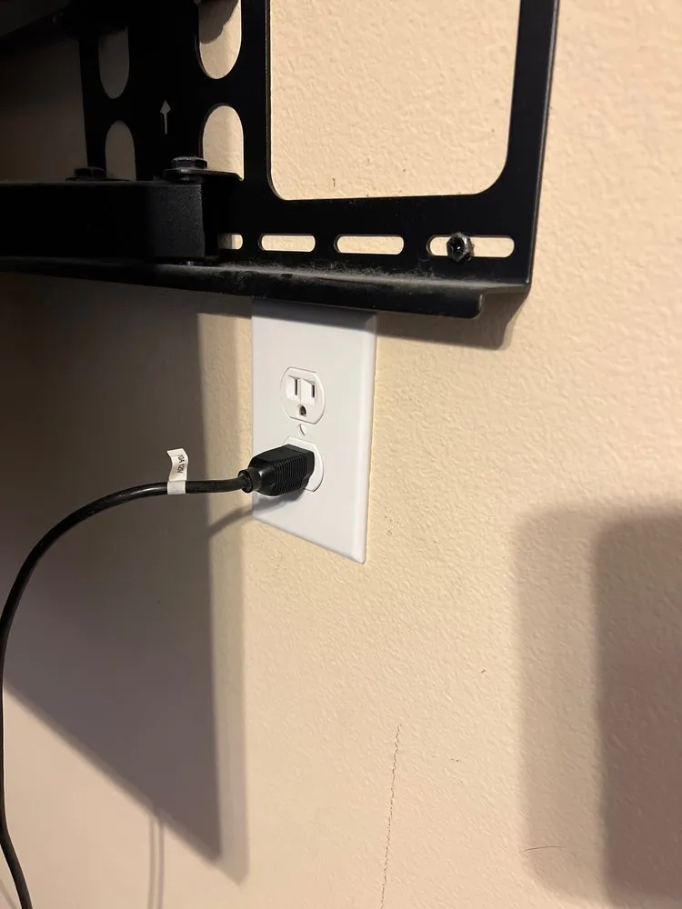 Slide of B&M Electrical Services