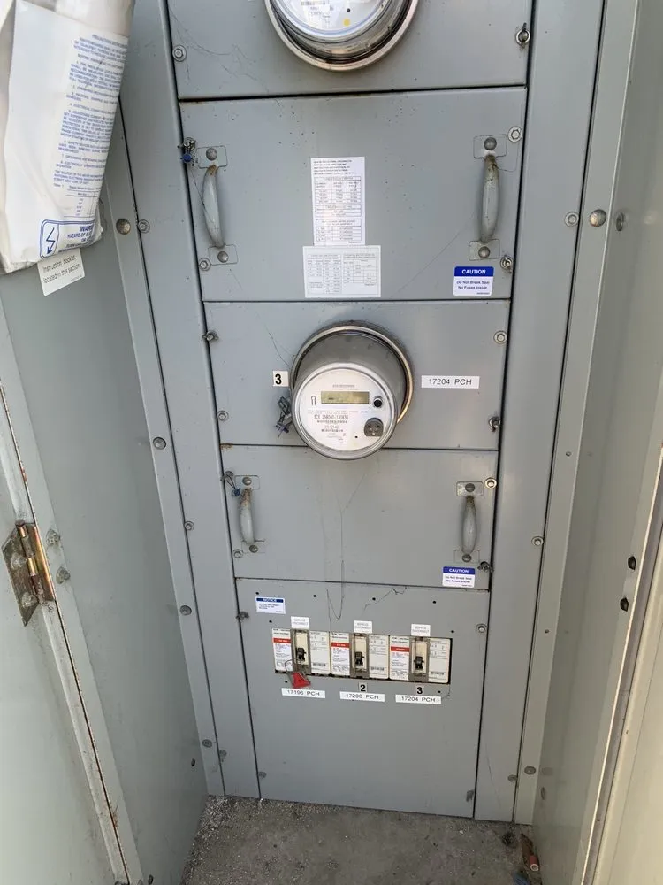 Certified circuit breaker repair service in ,  - BME Big Mike Electric