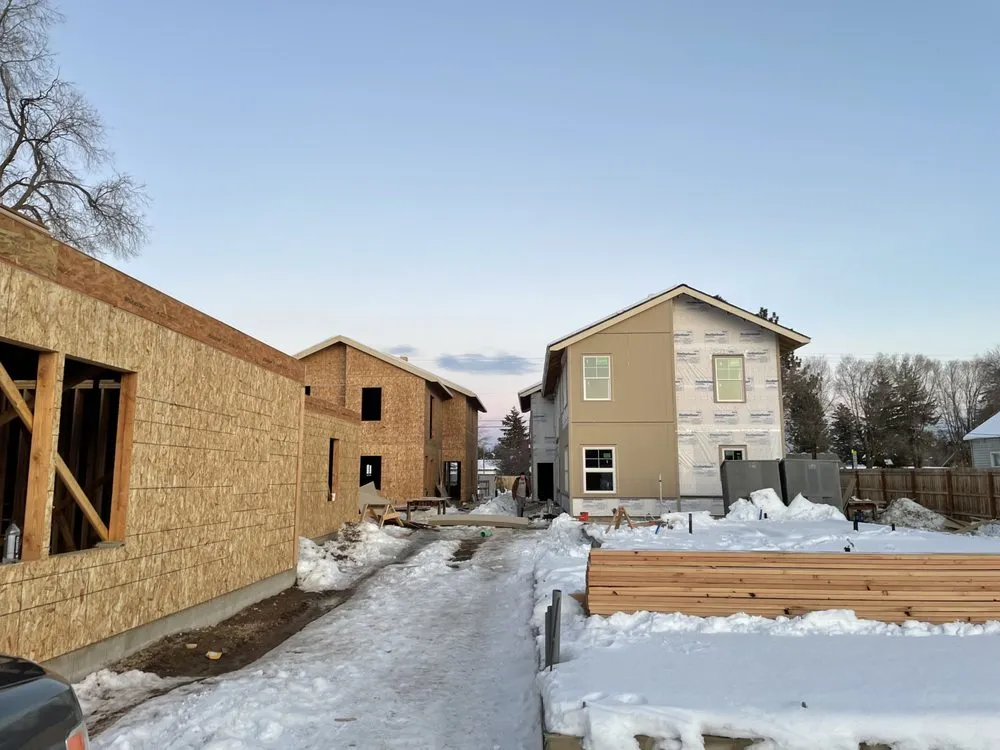 Emergency electrical service for homes in electrical repair, by