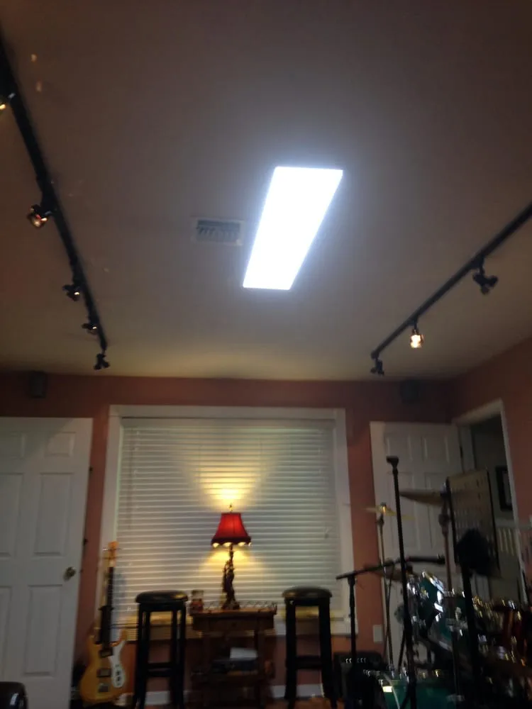 Slide of Bob Uhlar Electric, Inc.