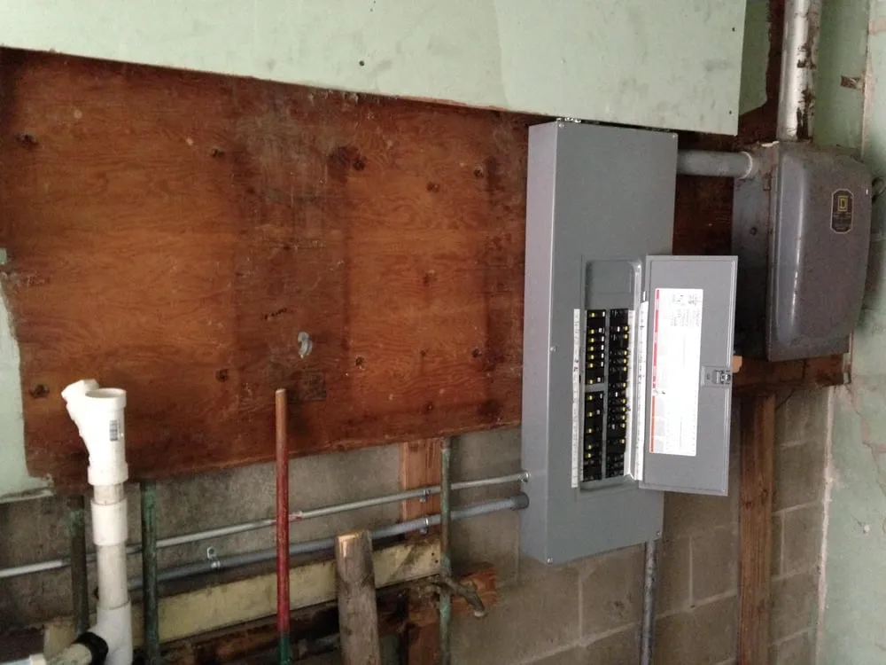 Slide of Bob Uhlar Electric, Inc.