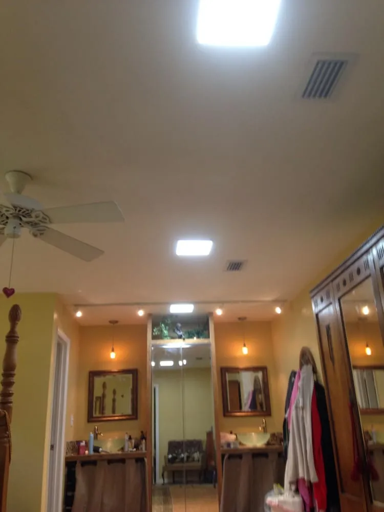 Slide of Bob Uhlar Electric, Inc.