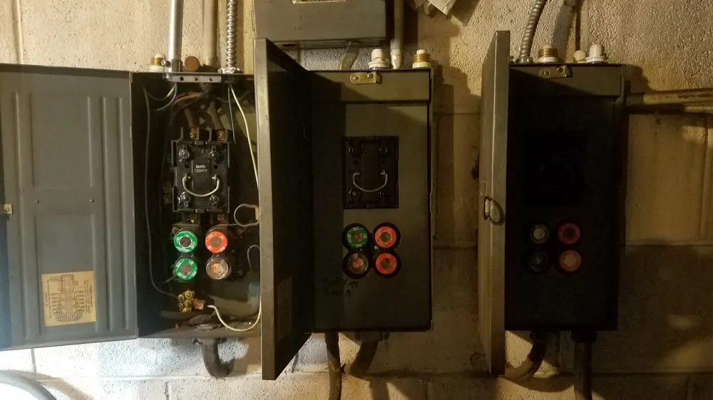 Slide of Bobo Electric