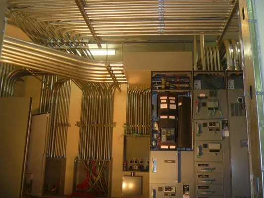 Bockmon & Woody Elctrc Logo