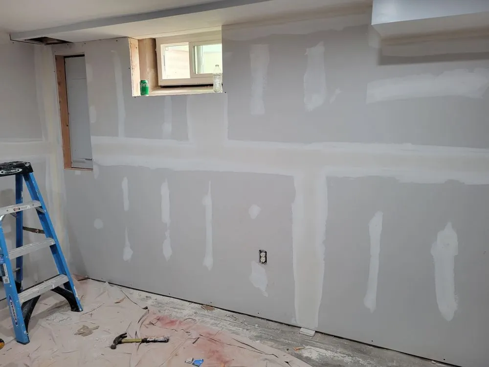 Emergency emergency electrical service in Riverdale, MD by Bolivar's Remodeling