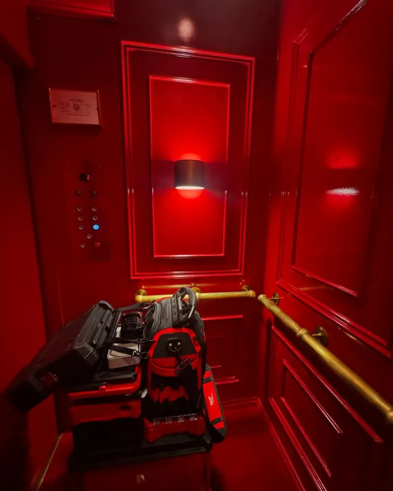 Slide of Bolt Blitz Electric