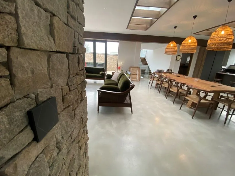 Slide of Bolt Blitz Electric