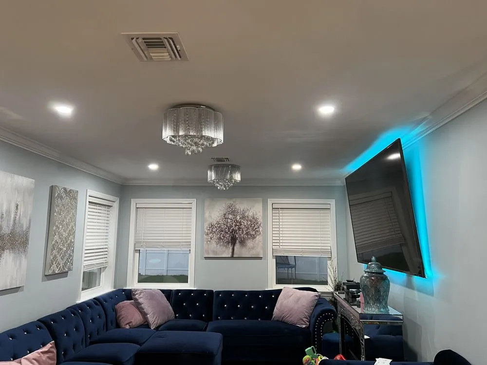 Certified circuit breaker repair in , by Bonilla Electric