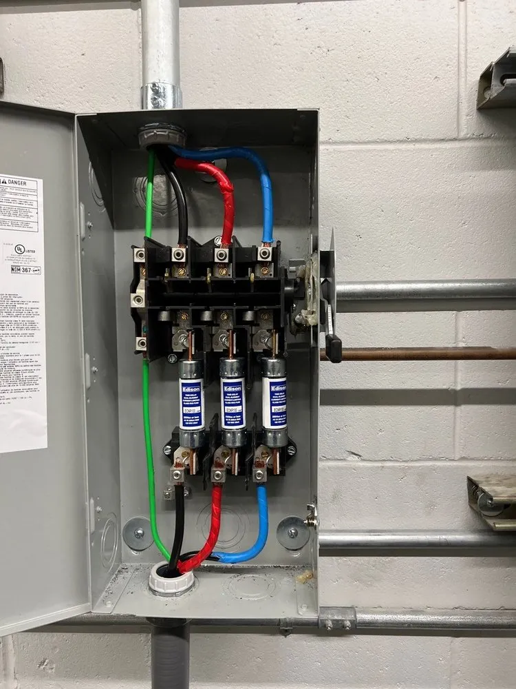 Slide of Border Electrical Contractor