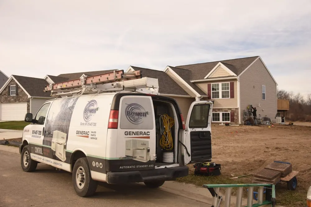 Emergency electrician providing emergency electrical service in , 