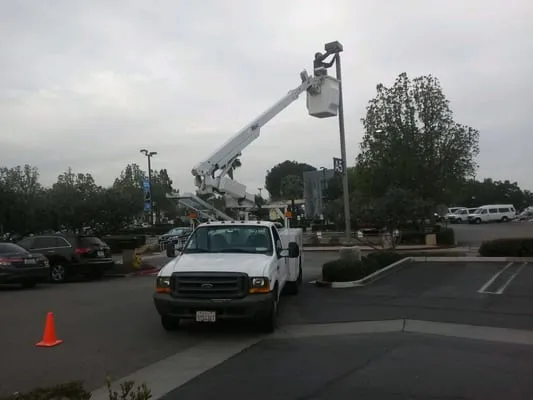 Bowen Electrical Service Logo