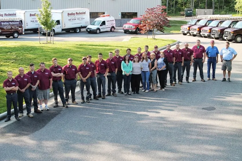 Emergency electrician providing circuit breaker repair in North Chesterfield, VA - Bradley Mechanical