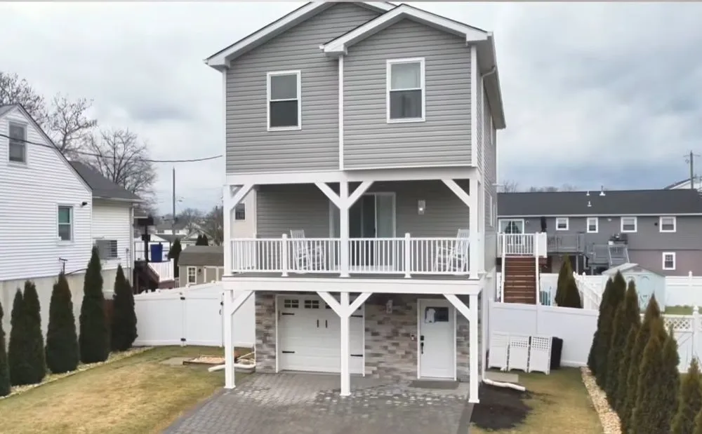 Slide of Brady Renovations