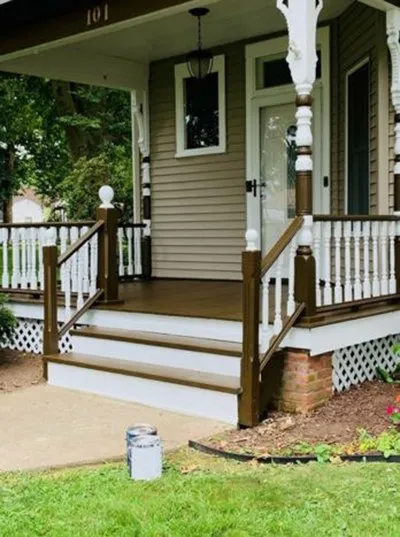 Professional electrician providing circuit breaker repair in , 