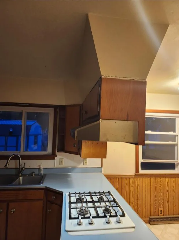 Slide of Brady's Painting And Construction