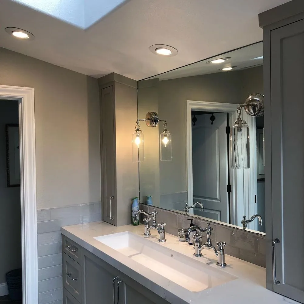 Slide of Branch Licensed Electrician