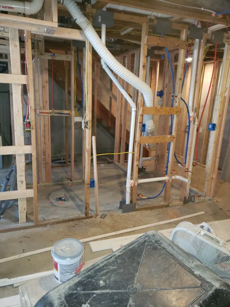 Licensed electrician providing outlet and switch repair in , 