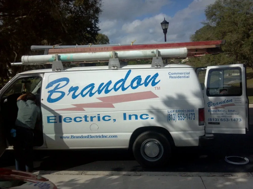 Professional outlet and switch repair in ,  by Brandon Electric