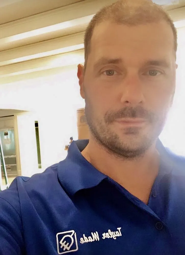 Licensed electrical service for homes in outlet and switch repair,  by 