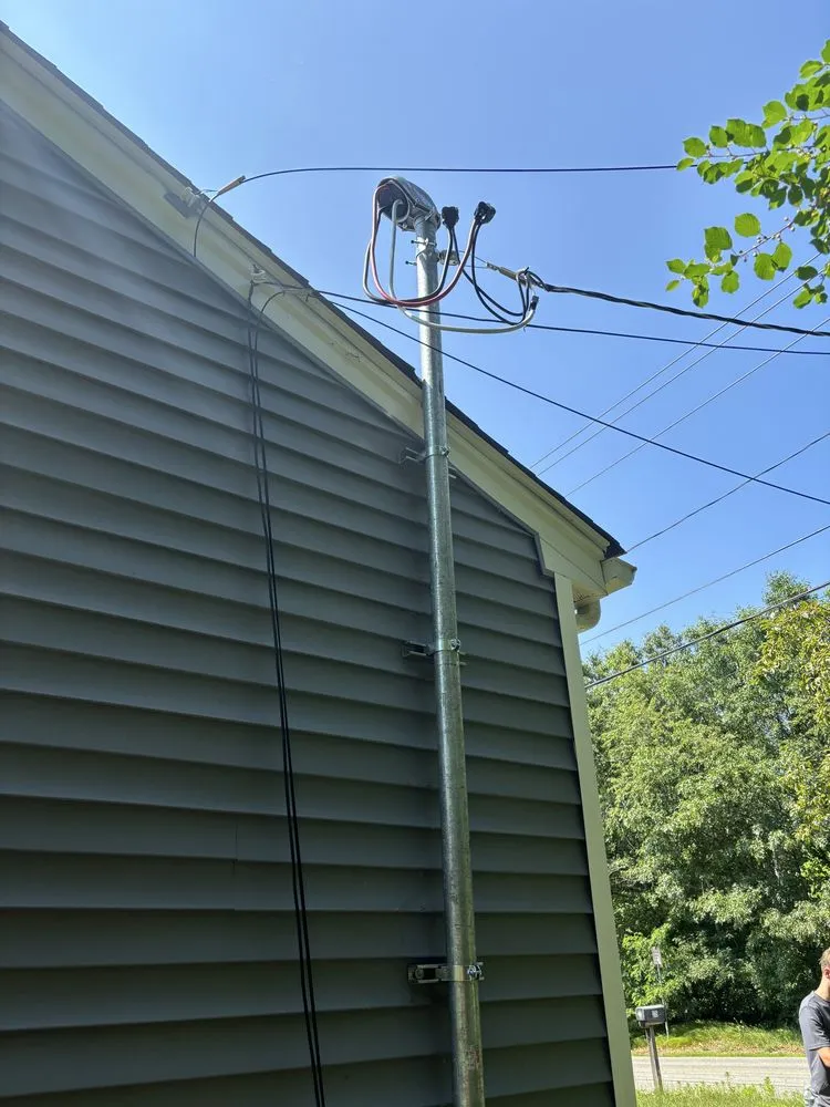 Slide of Brandon Silva