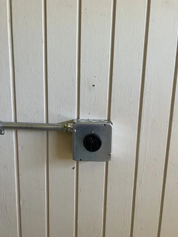 Slide of Branover Contractors