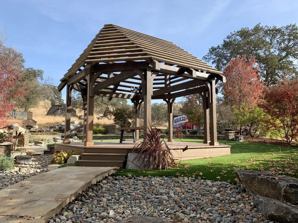 Slide of Brase Contracting