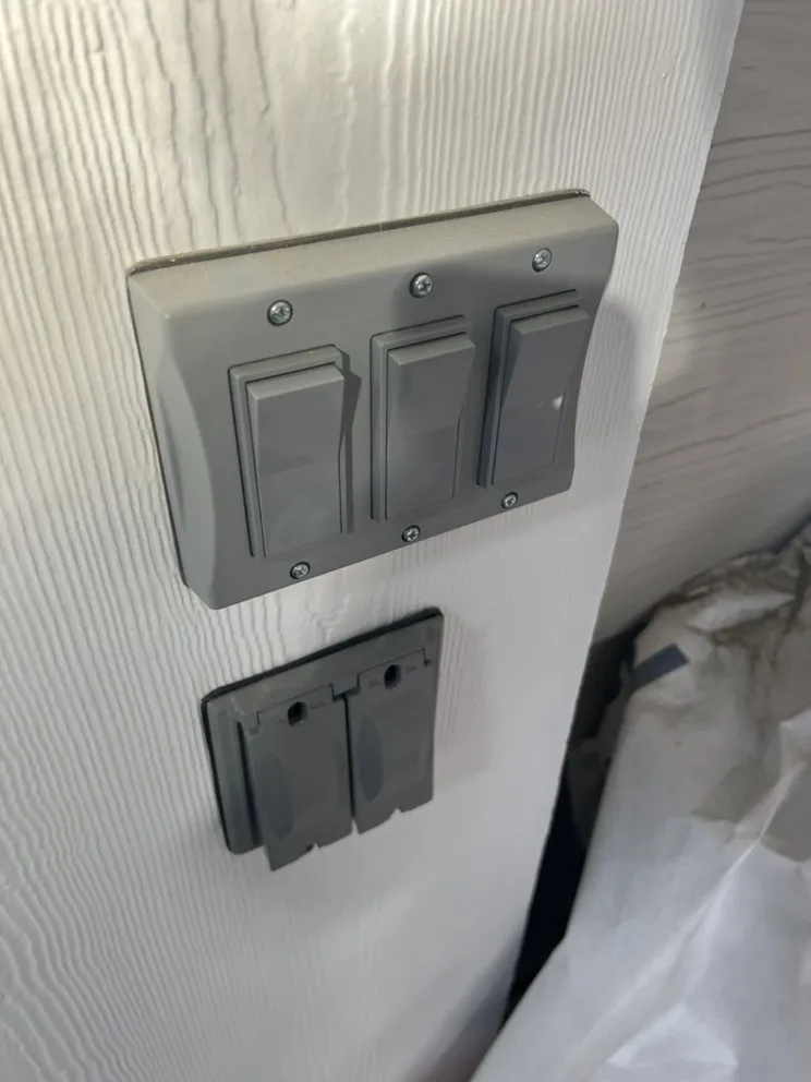 Slide of Bratchik Electric