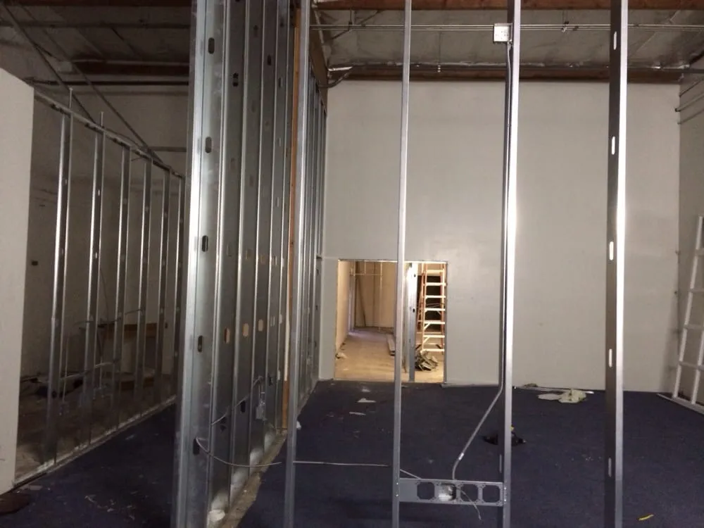 Slide of Bravi Electric