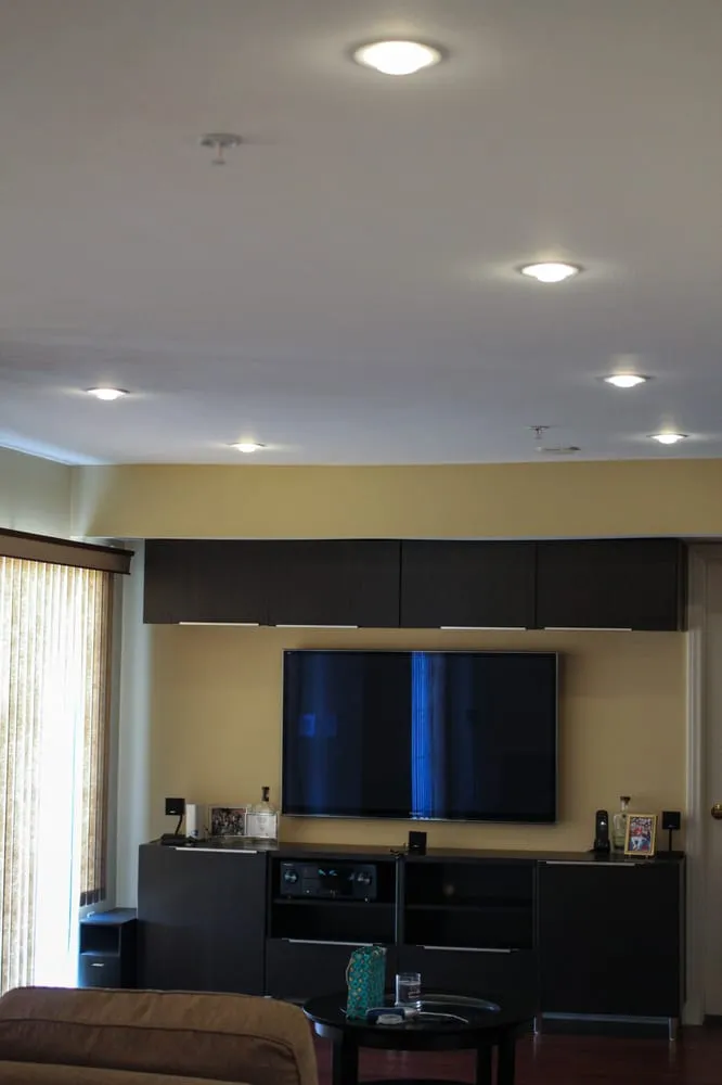 Slide of Bravi Electric