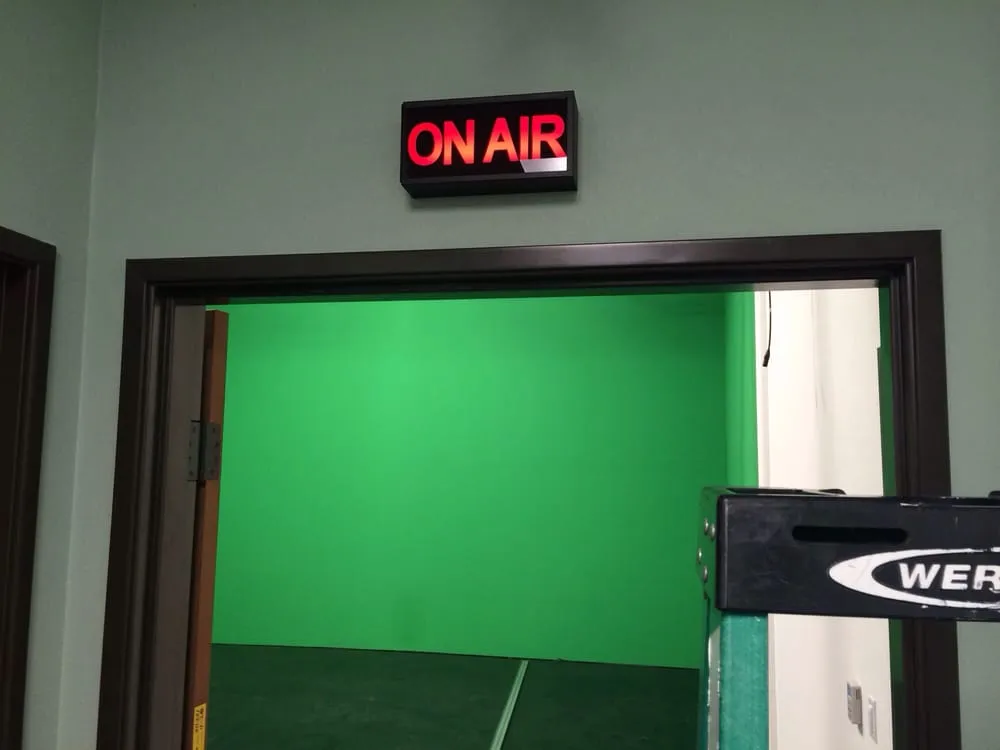 Slide of Bravi Electric