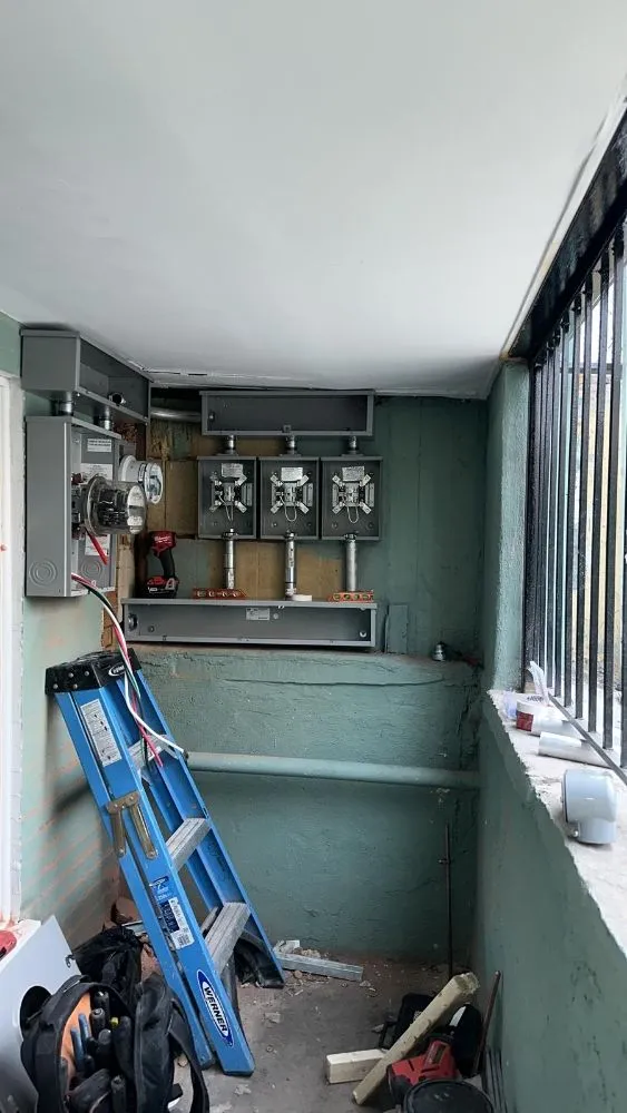 Slide of Bravo Electric