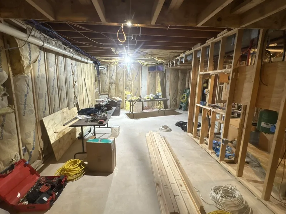 Slide of Bravo Electric