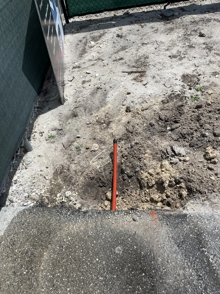 Slide of Bravo's Full Services and Repair