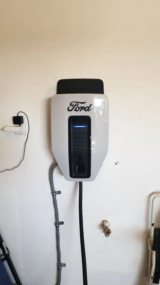 Slide of Brda Electric