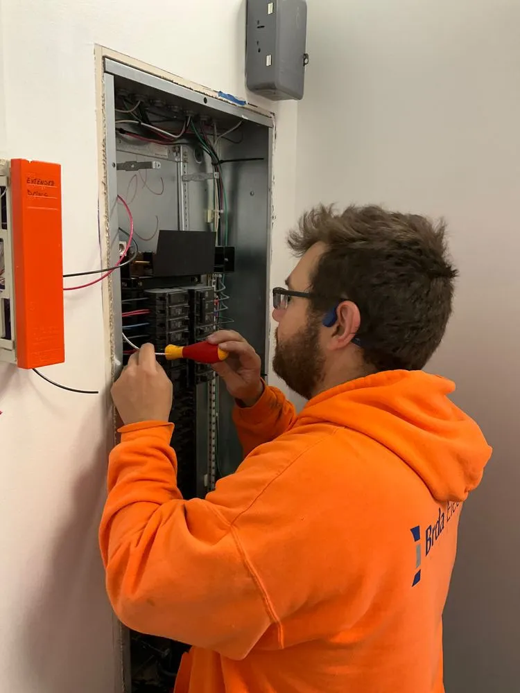 Slide of Brda Electric