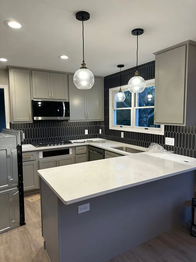 Professional electrician providing lighting installation in Tampa Bay, FL - Brda Electric