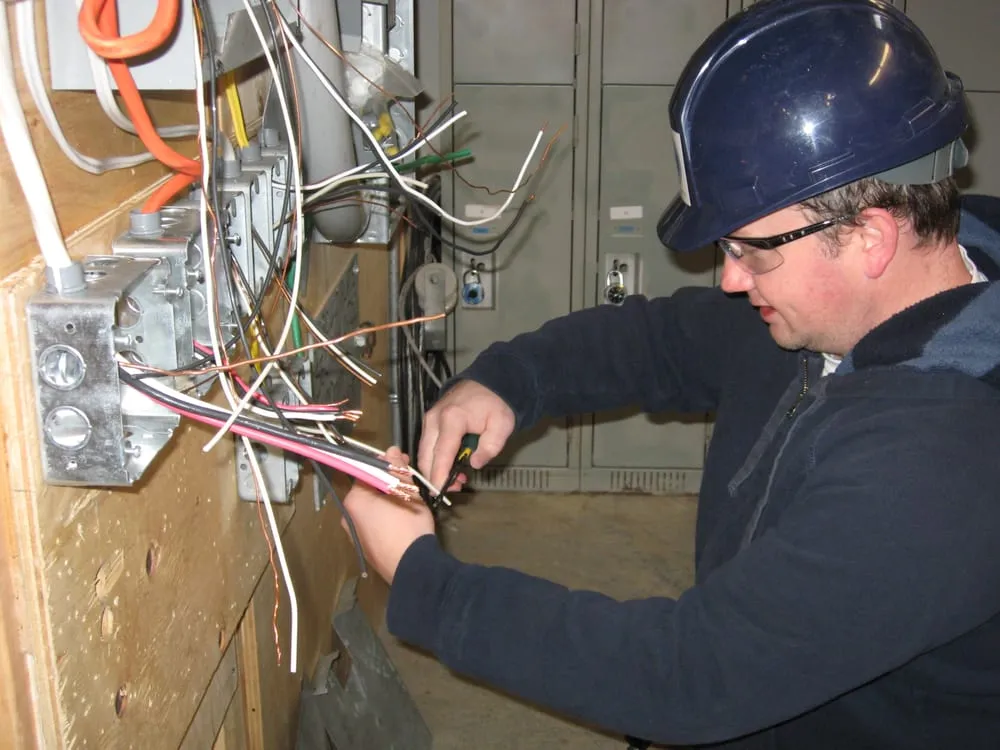 Slide of Briarcliff Manor Electrician