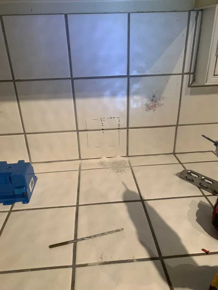 Slide of Briceno Electric